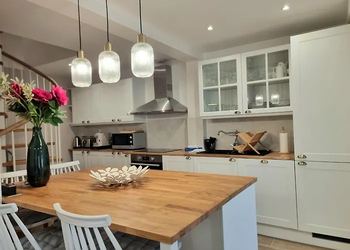 Le Magnolia Terrace & Private Parking Sleeps 6 Nyaraló Honfleur