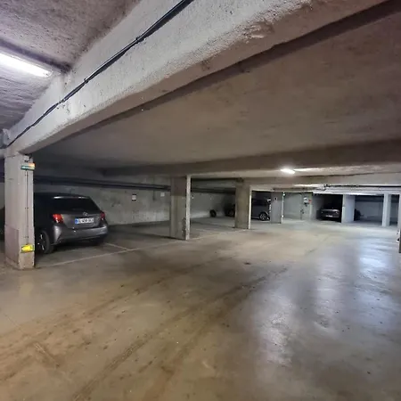 Le Magnolia Terrace & Private Parking Sleeps 6