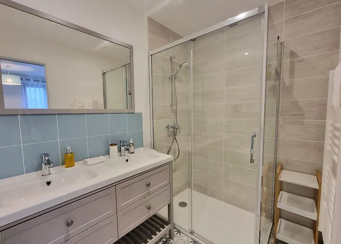 Le Magnolia Terrace & Private Parking Sleeps 6 * Онфлёр